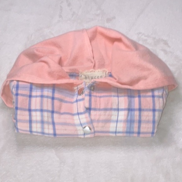 Btween: Plaid/Button-Down Shirt w Hood! 🍁❄️ - Picture 4 of 4